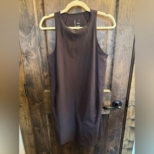 Arc’Teryx contenta shift dress small purple